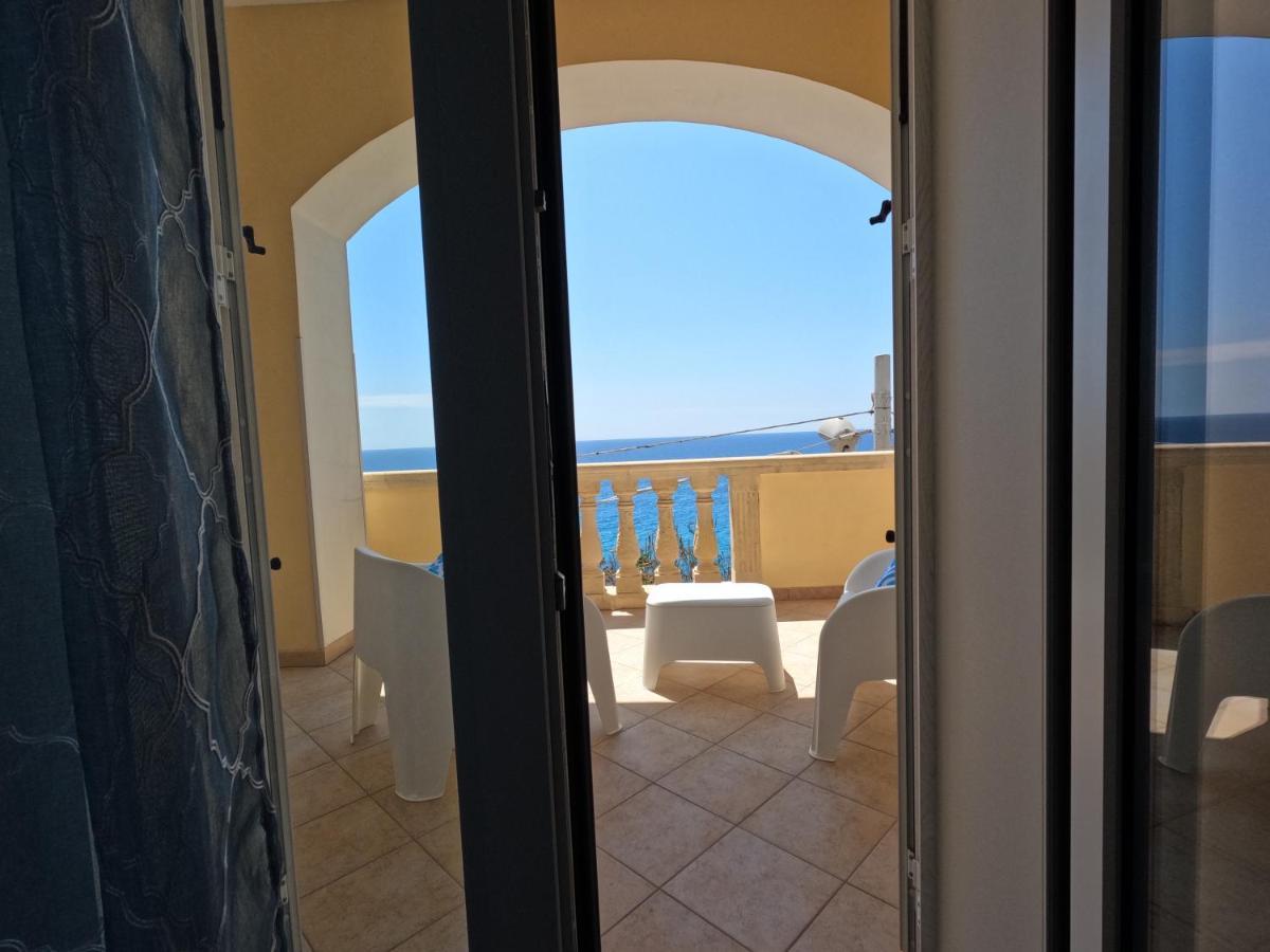Castro  B&B The Sun 'Tis מראה חיצוני תמונה